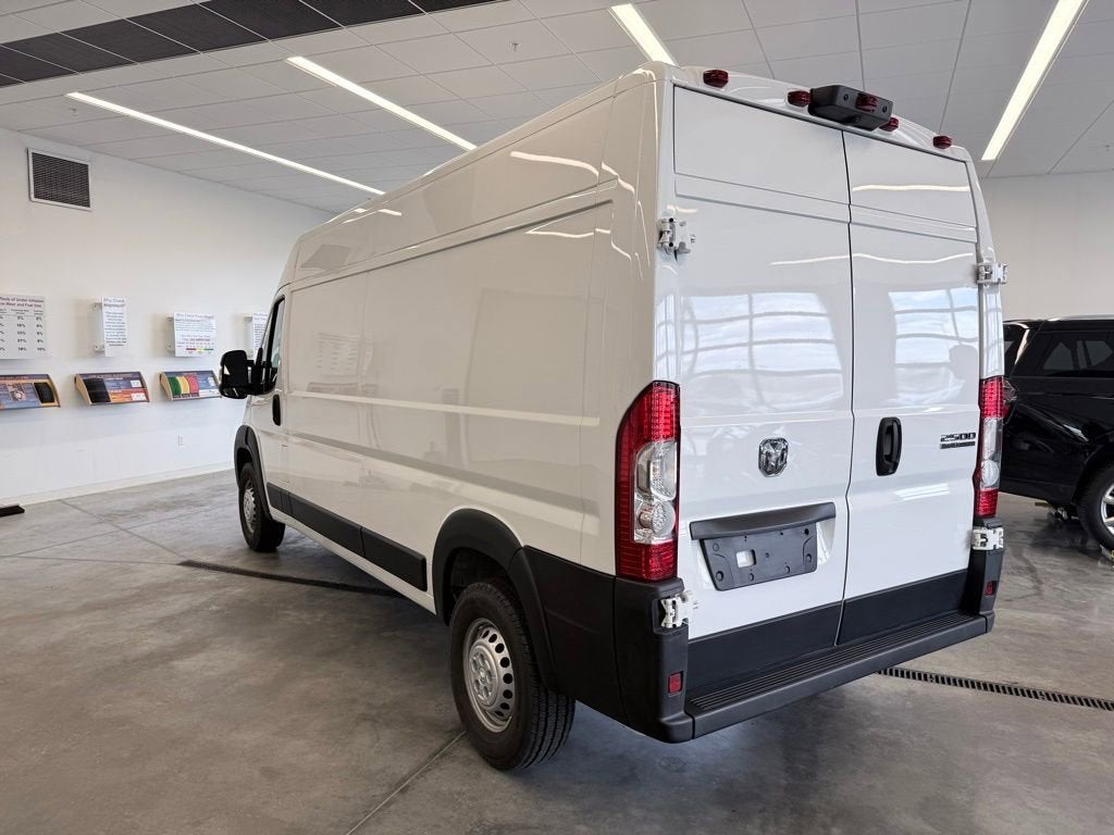 2026 RAM ProMaster Cargo Van Tradesman