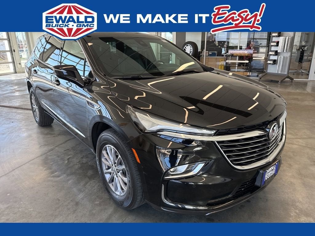 2023 Buick Enclave Essence