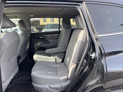 2020 Toyota Highlander Platinum