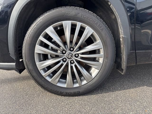 2020 Toyota Highlander Platinum