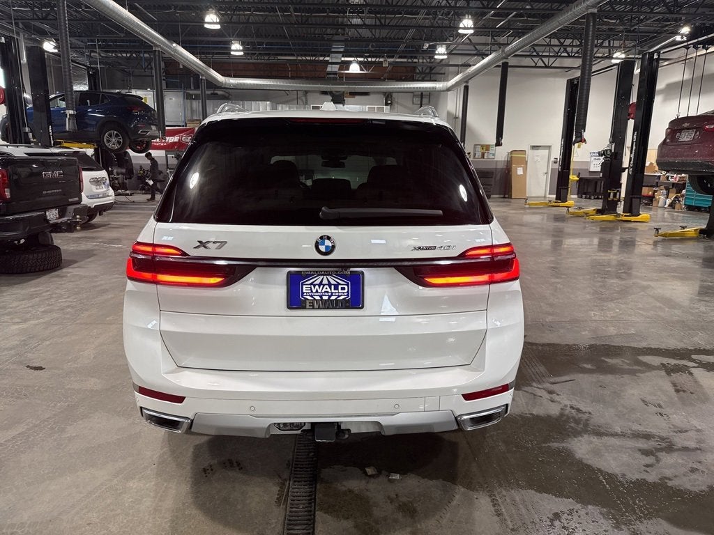 2024 BMW X7 xDrive40i