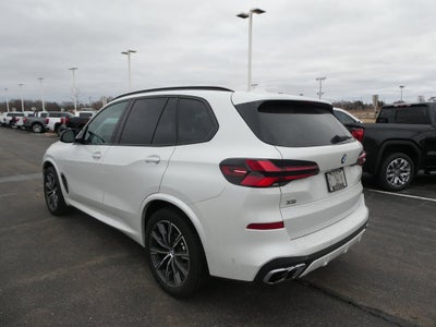 2026 BMW X5 M60i