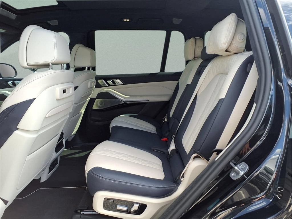 2022 BMW ALPINA XB7 ALPINA XB7