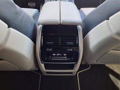 2022 BMW ALPINA XB7 ALPINA XB7