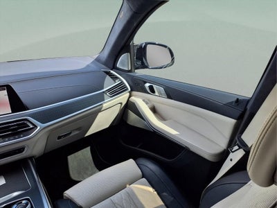 2022 BMW ALPINA XB7 ALPINA XB7