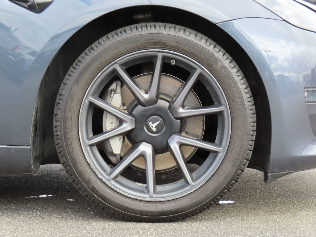 2022 Tesla Model 3 Long Range Dual Motor All-Wheel Drive