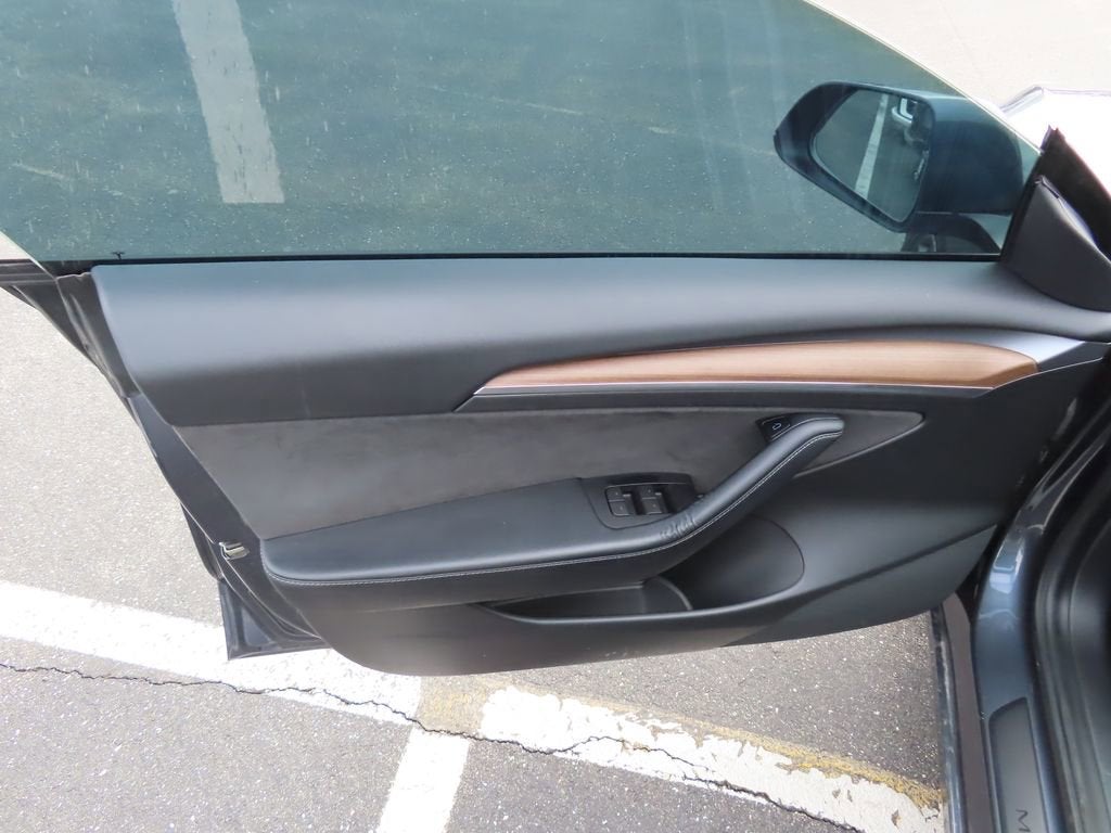 2022 Tesla Model 3 Long Range Dual Motor All-Wheel Drive