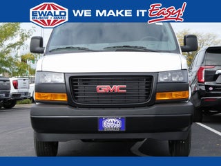 2025 GMC Savana Cutaway 3500 1WT