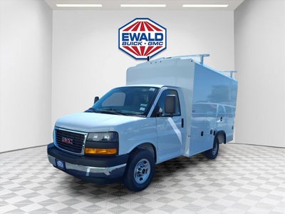 2026 GMC Savana Cutaway 3500 1WT