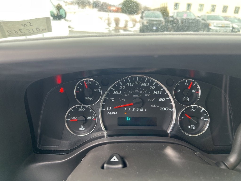 2025 GMC Savana Cutaway 3500 1WT