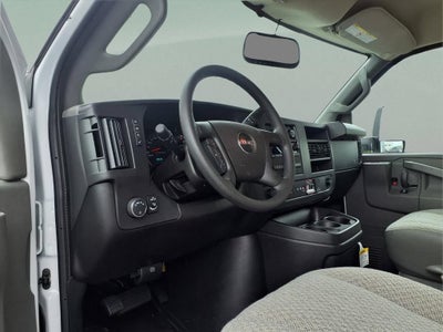 2026 GMC Savana Cutaway 3500 1WT