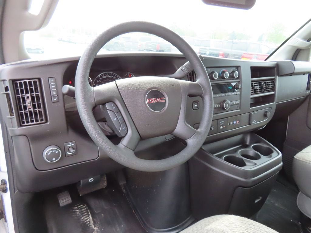 2024 GMC Savana Cutaway 3500 Work Van