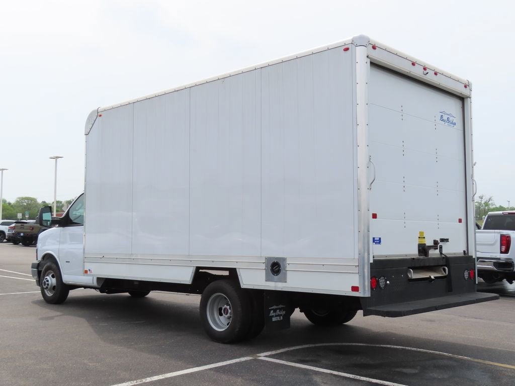 2024 GMC Savana Cutaway 3500 Work Van