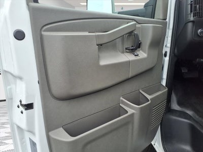 2026 GMC Savana Cutaway 3500 1WT