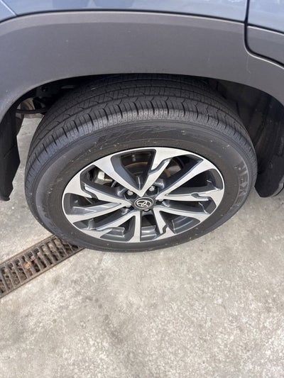 2023 Toyota Corolla Cross XLE