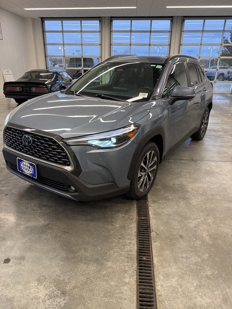 2023 Toyota Corolla Cross XLE