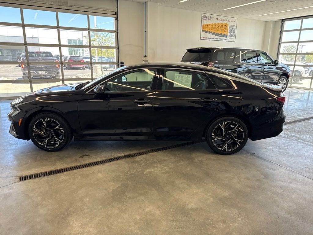 2025 Kia K5 GT-Line