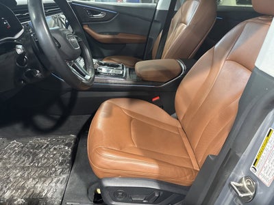 2022 Audi Q8 Premium Plus