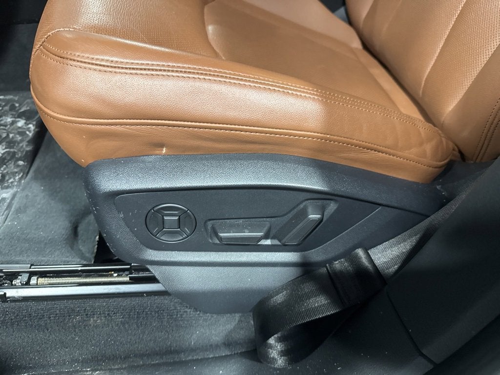 2022 Audi Q8 Premium Plus