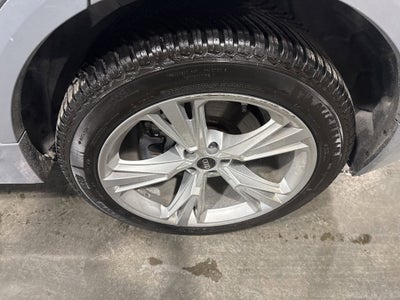 2022 Audi Q8 Premium Plus