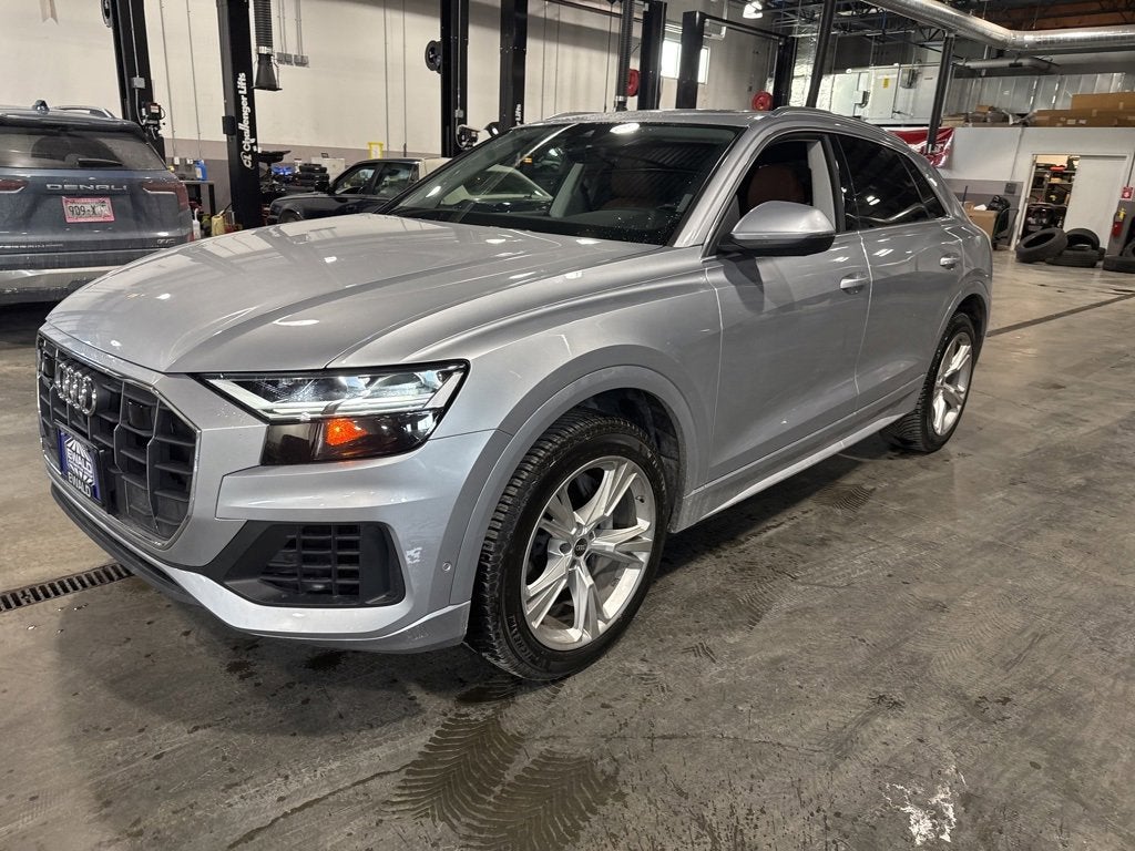 2022 Audi Q8 Premium Plus
