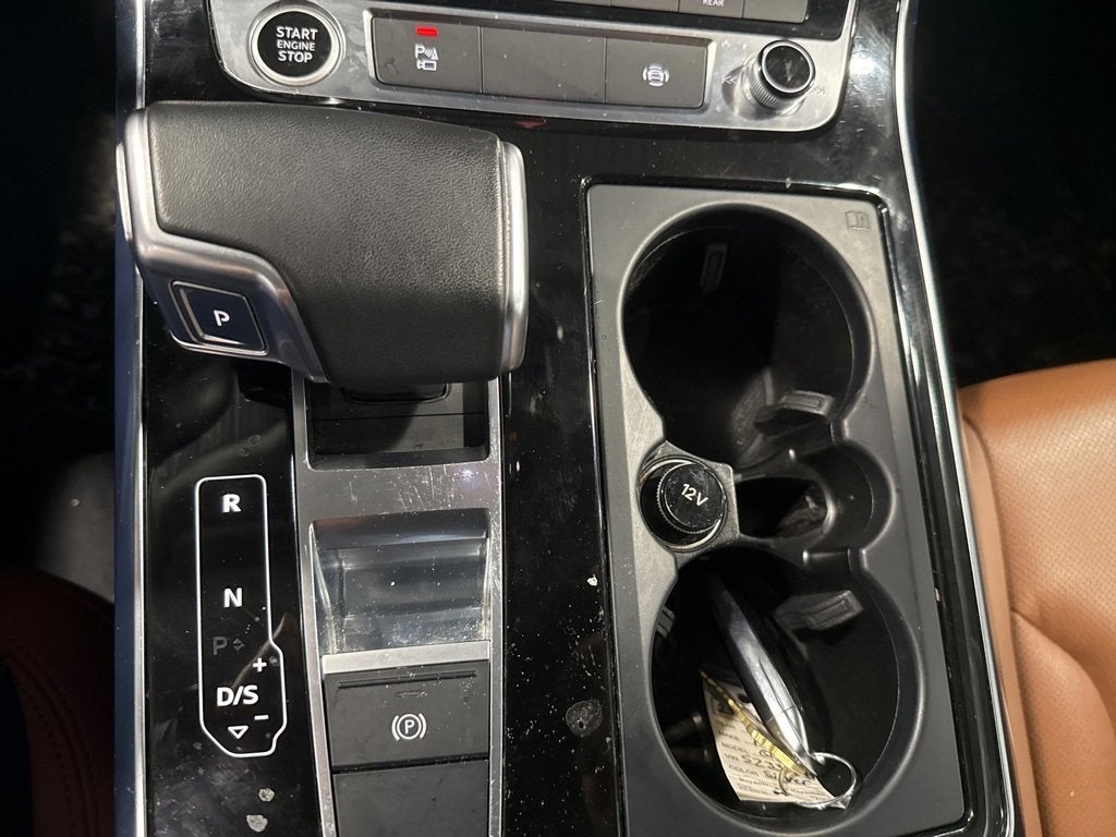 2022 Audi Q8 Premium Plus